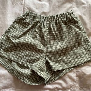 brandy melville green plaid logan shorts